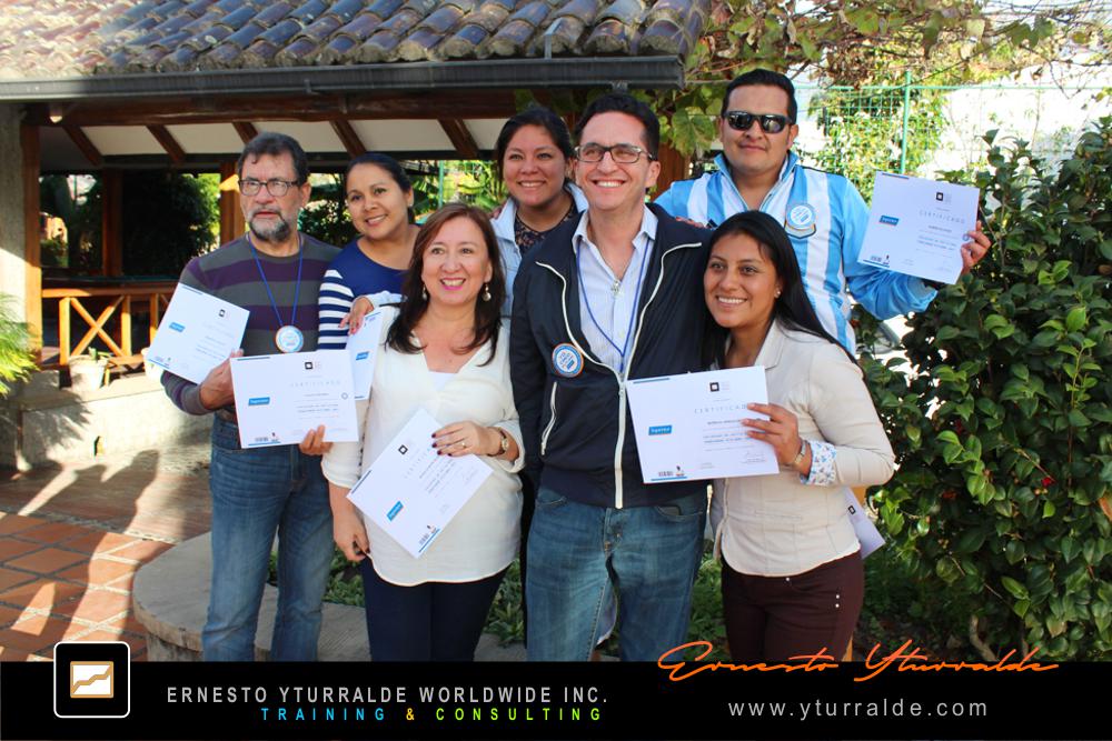 Talleres de cuerdas en Nicaragua, dinámicas lúdicas para comunicación efectiva en organizaciones.